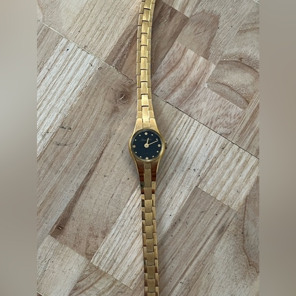 Pierre Vallee Gold Plated Vintage Ladies Watch Black Dial Gold Plated Bracelet main image 13